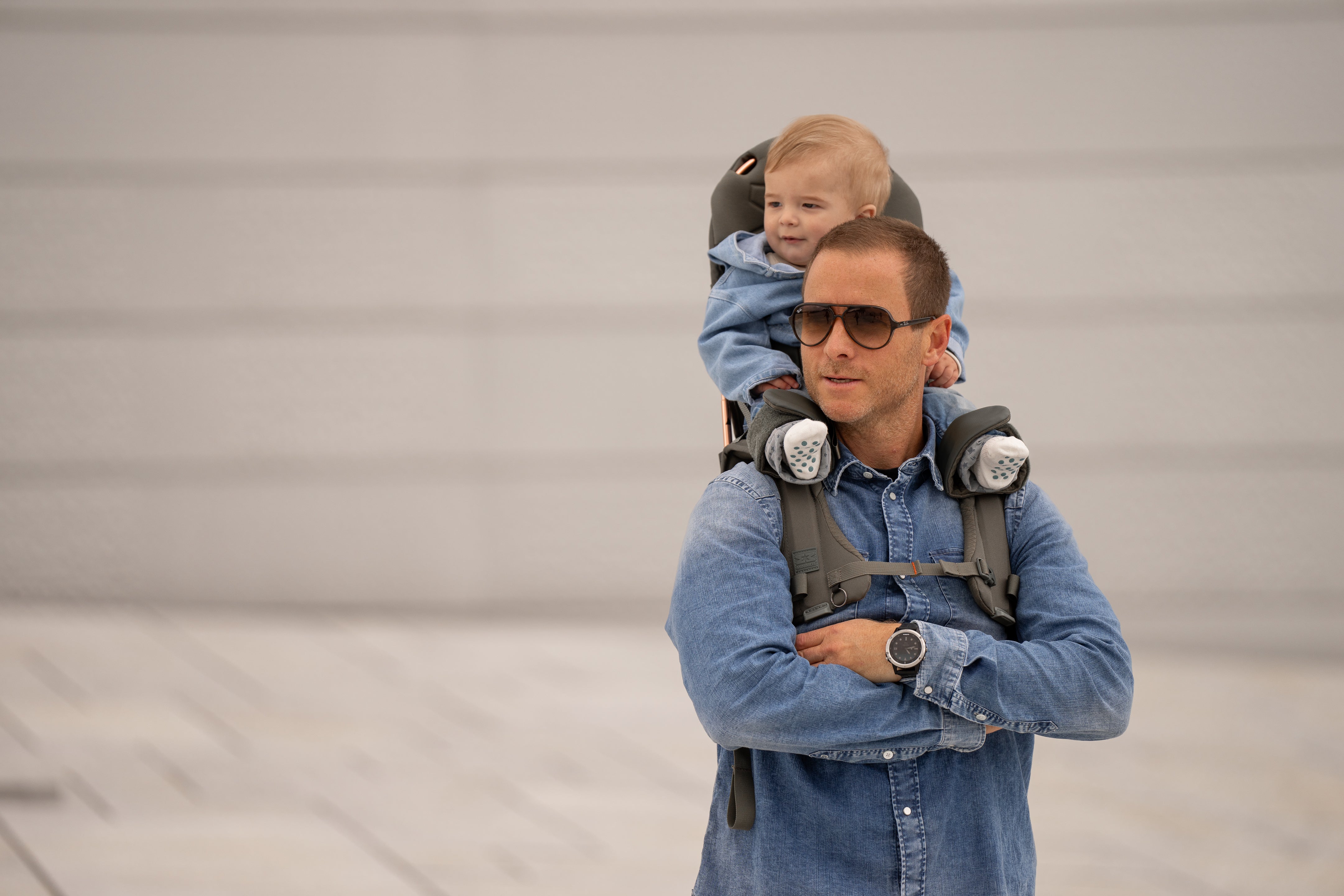 Minimeis G5 Premium Shoulder Carrier