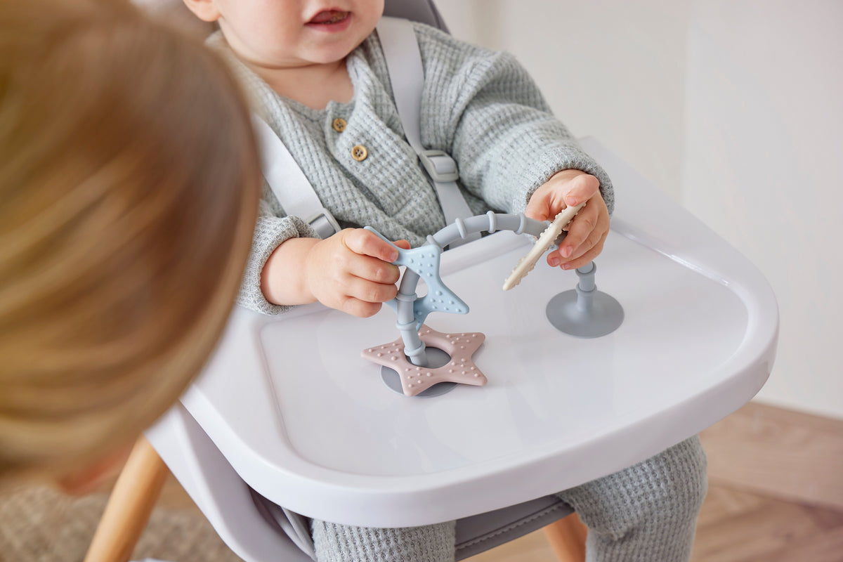 Shnuggle Stick N Play Star Toy