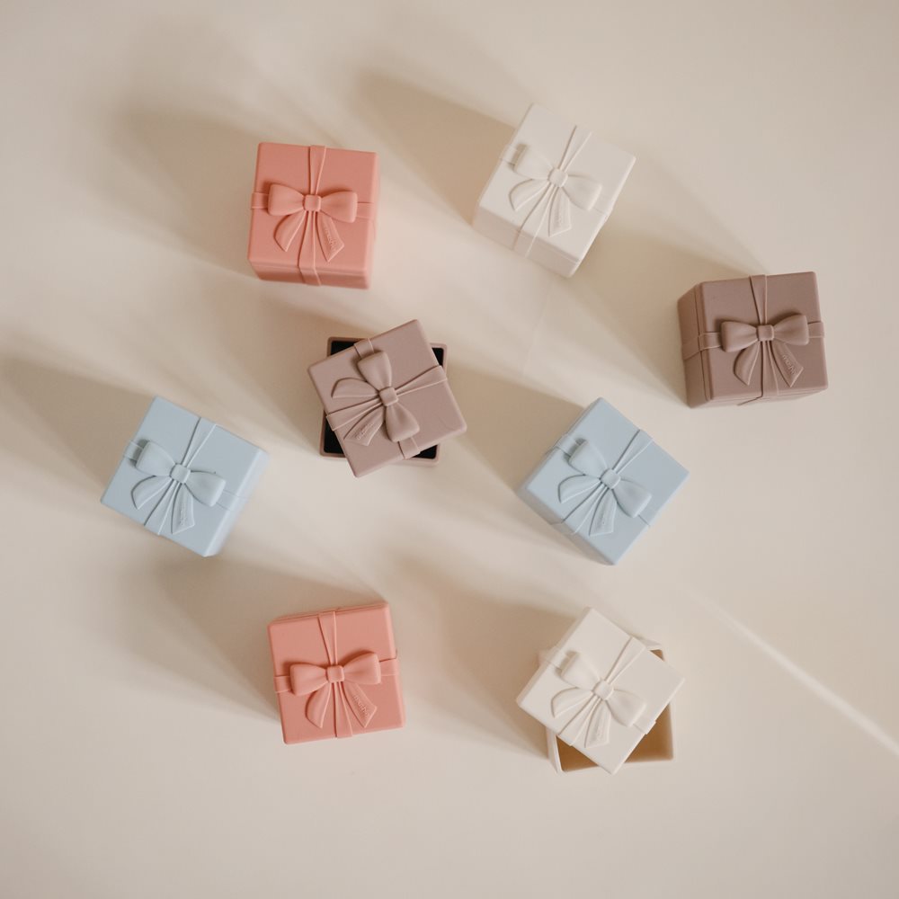 Mushie Mix and Match Present Toy